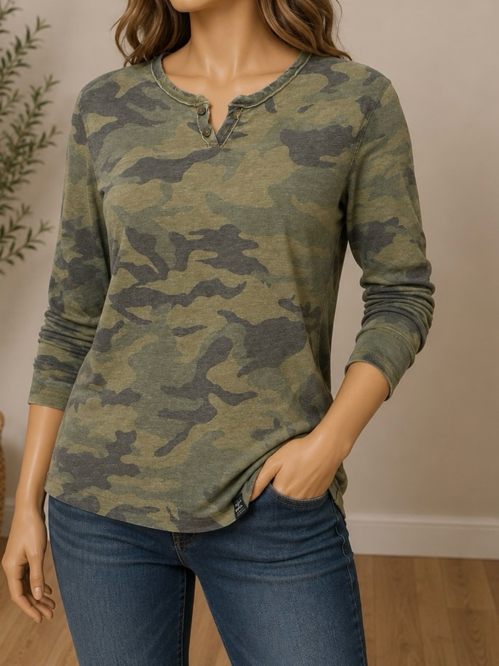 Lucky Brand Camo Long-Sleeve Henley Top - Olive Camo Small